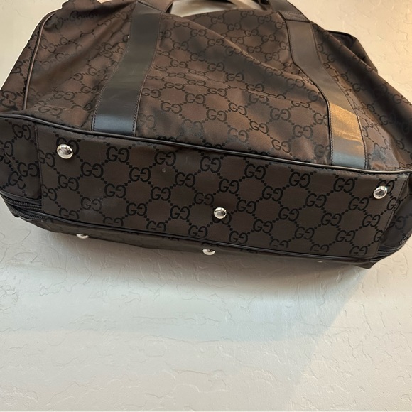 Gucci Chocolate Signature Monogram Duffle Nylon Travel Bag - Picture 3 of 3